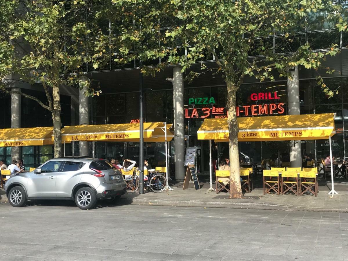 F2 Paris 10Eme Gare Du Nord - Stade De France - Parking Saint-Denis (Seine-Saint-Denis) Exterior foto